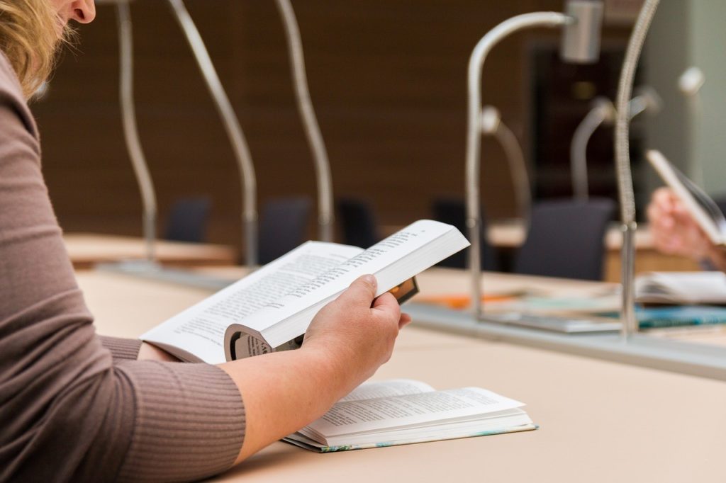 Утверждено новое положение о целевом обучении в колледжах и вузах 2 to read the book library reading 2784895