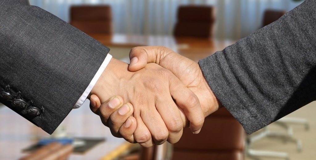 1. Заключение трудового договора 9 shaking hands handshake hands 3091906