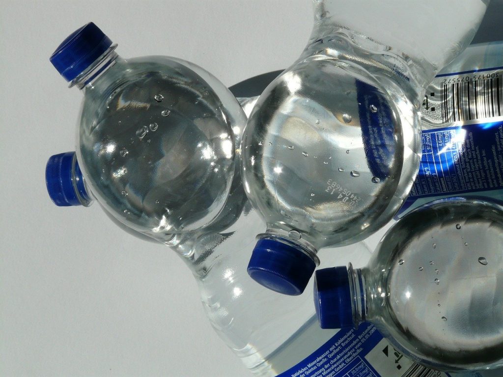 Установлен тариф на подвоз воды для жителей пгт Путятина ЗАТО Фокино 1 bottles plastic bottle bottle 60466