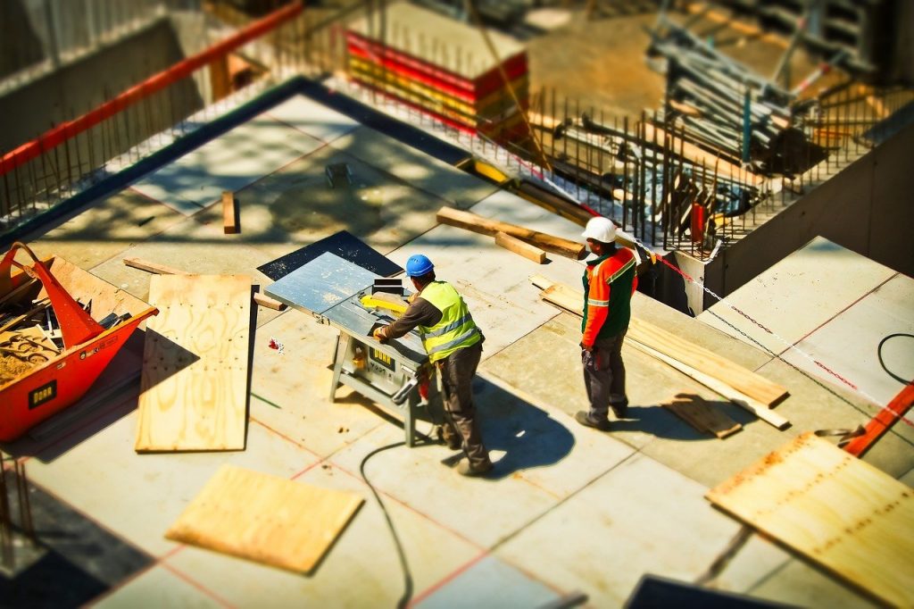 Вновь перераспределены квоты на выдачу разрешений иностранным работникам 6 construction site build 1510561