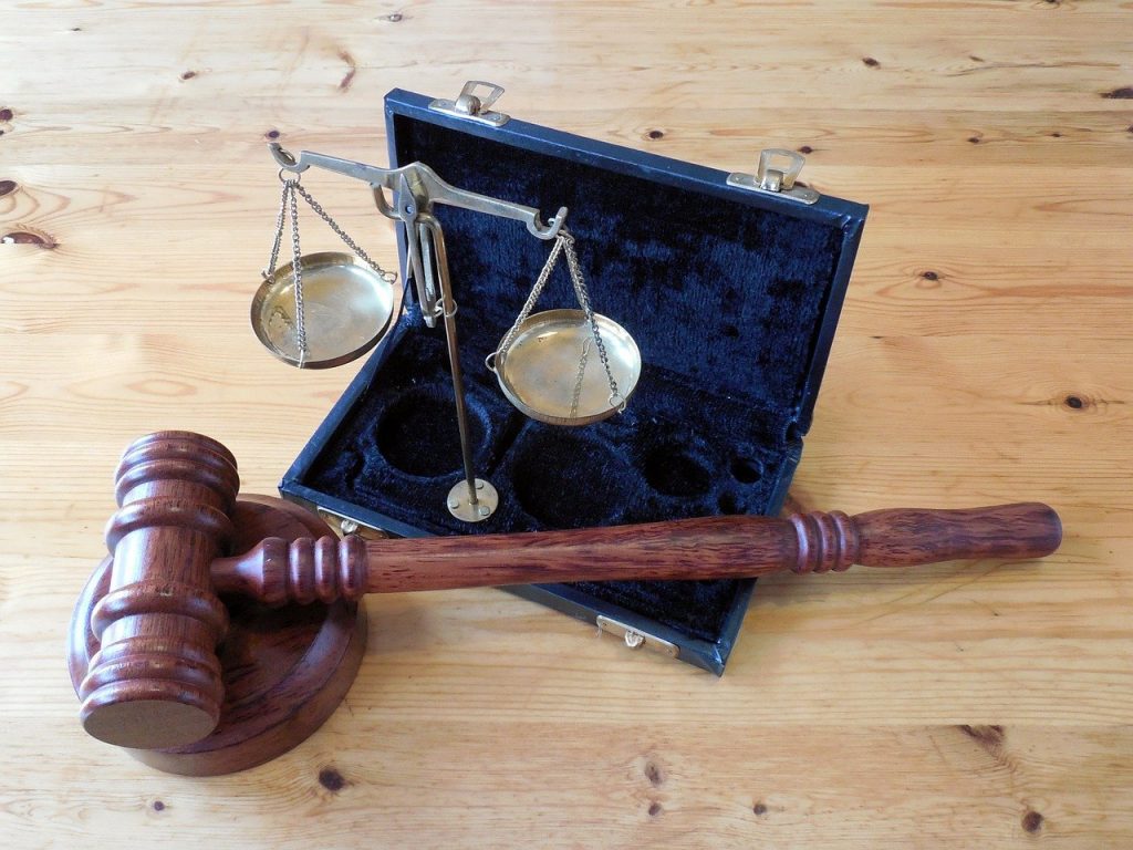 Лазовский районный суд планируют упразднить 9 hammer horizontal court 802298