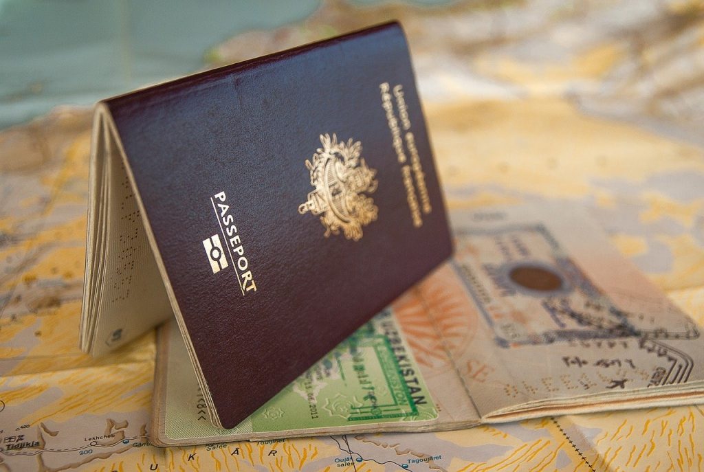 Иностранным туристам упростили получение виз 3 passport visa border 3127925