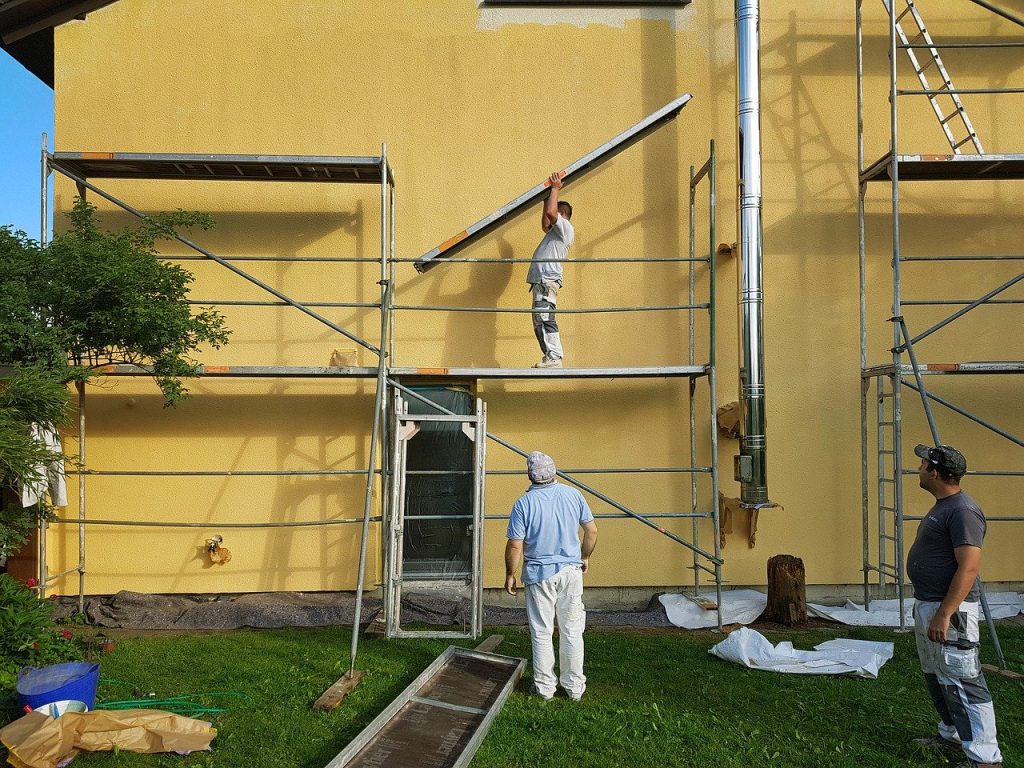 В 18 домах города будет проведен ремонт в текущем году 6 scaffold build up painter 3404580