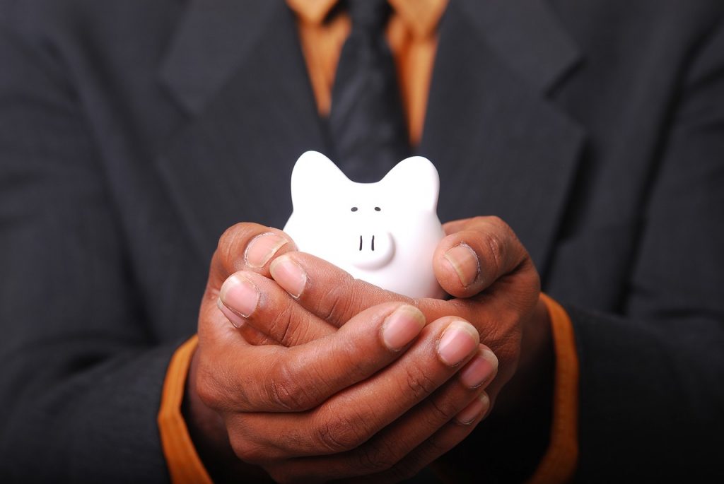 Почта Банк стал банком-оператором программы «Пушкинская карта» 7 money savings piggy 1885540