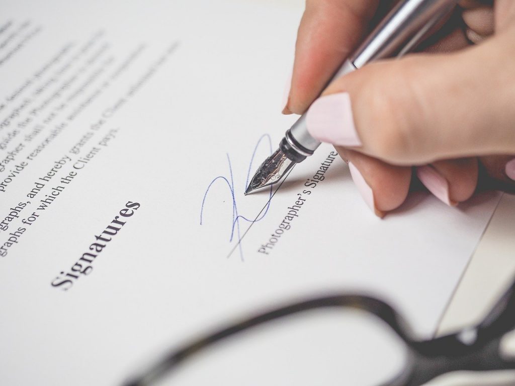 penmanship pen signature 2561217