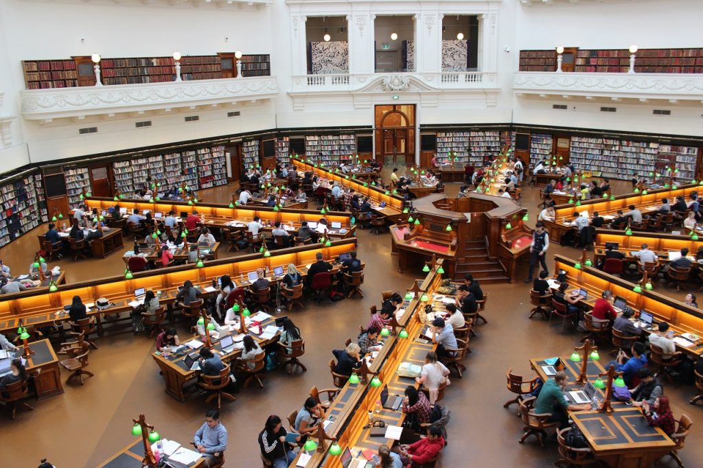 Осенью студенты техникумов и колледжей впервые напишут ВПР 1 library la trobe study 1400312
