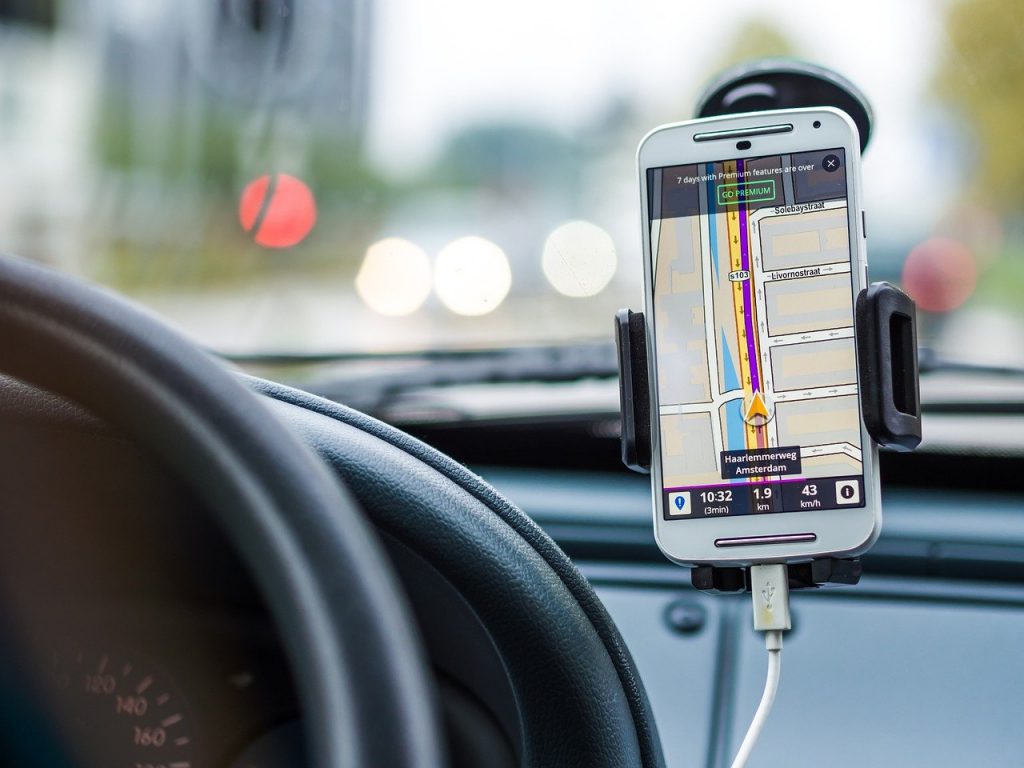Минцифры России запустило отдельное приложение для автомобилистов 5 navigation car drive 1048294