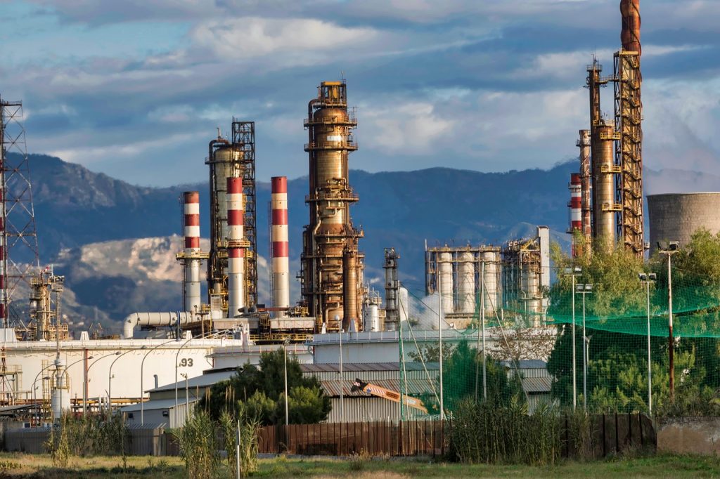 В Находке определены показатели финансирования программы по развитию газоснабжения на 2021 год 6 refinery petrolium fossil 3400043