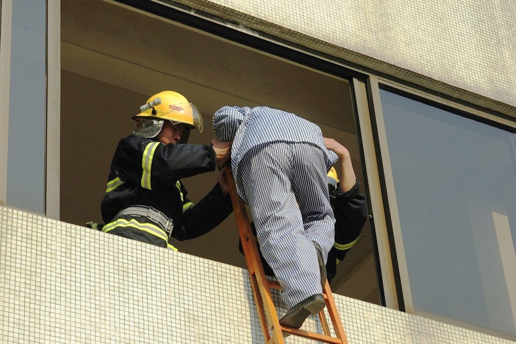fire safety, escape, hospital-1057702.jpg