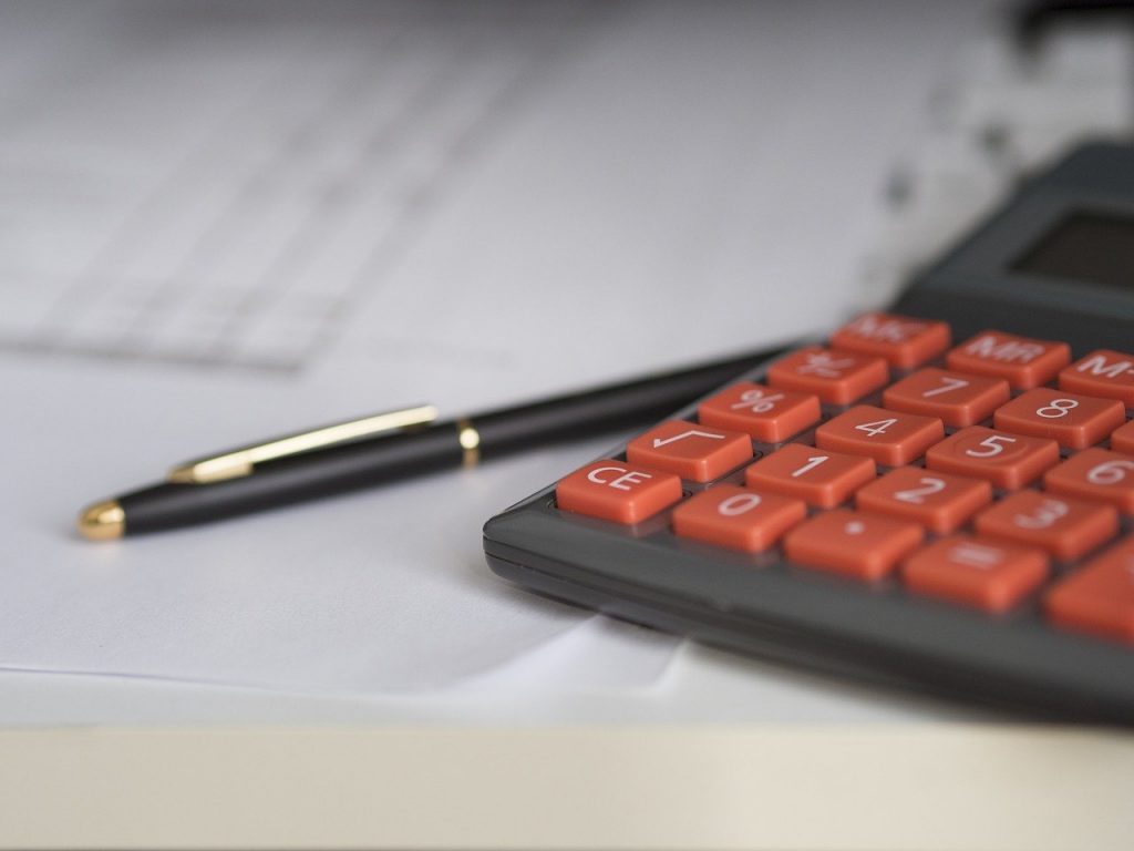 Расширены полномочия министерства финансов Приморского края 3 business, calculator, calculation-861325.jpg