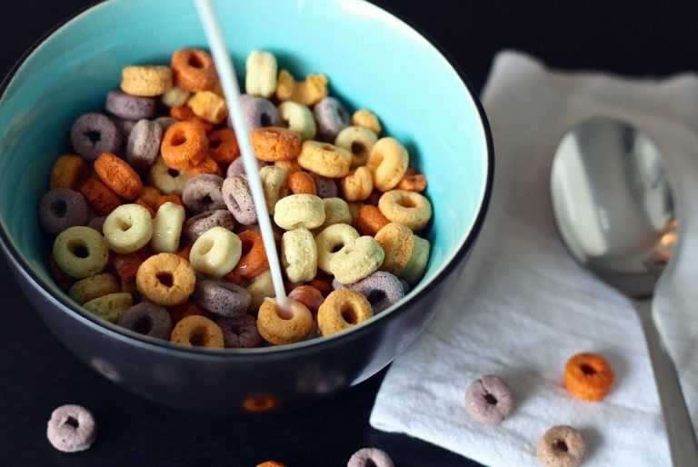 cereal, spoon, milk-1444496.jpg