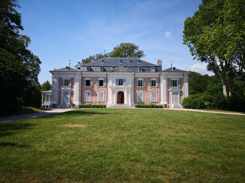 Выбран продавец муниципальной собственности Владивостока 5 home, chateau, voltaire-4849560.jpg