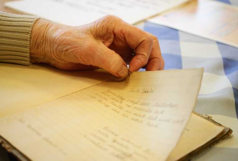 poetry album, album, poetry-4922800.jpg