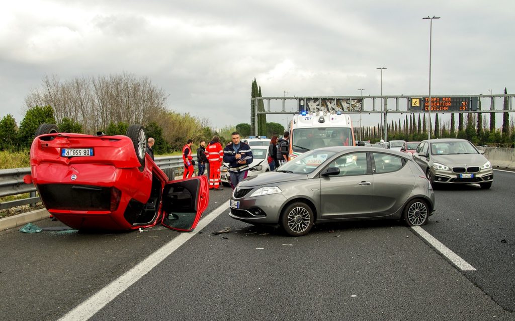 ОСАГО-2022: новые страховые тарифы 5 car accident, clash, rome-2165210.jpg