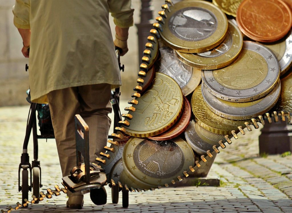 old people, pensioners, pension-1553343.jpg