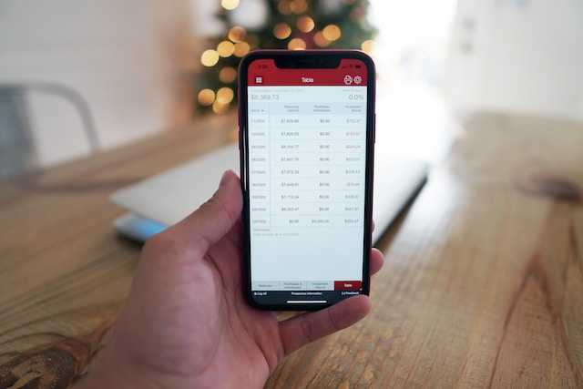 joshua mayo y tktyvra unsplash