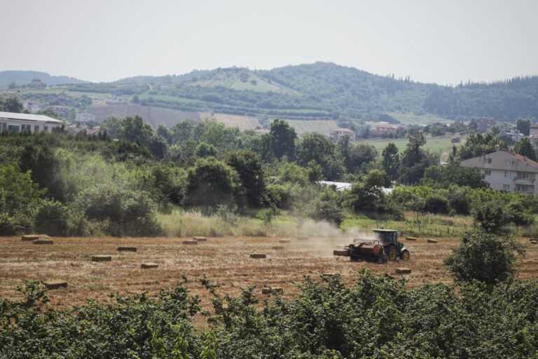 zeynep sumer GGMpQR K unsplash