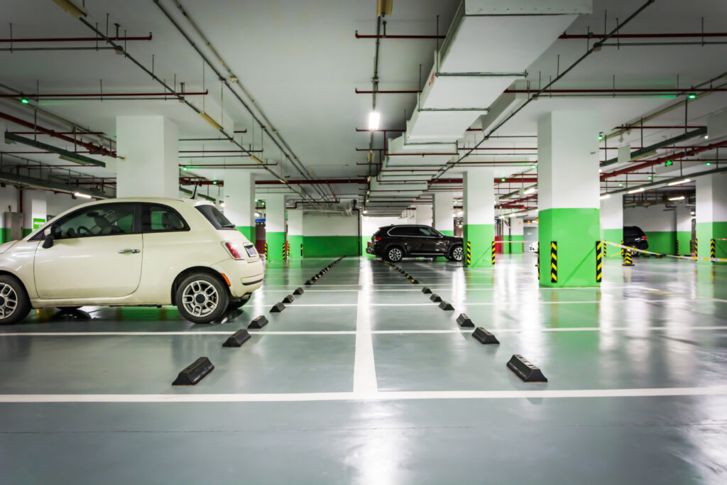 Семьи погибших участников СВО не будут платить за парковку 2 Parking
