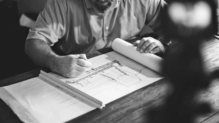 daniel mccullough HtBlQdxfGk unsplash