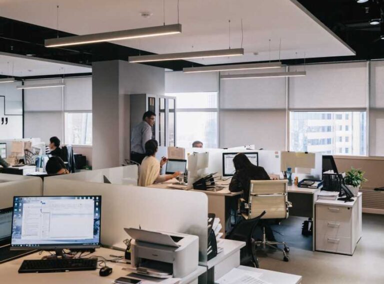 damir kopezhanov nCCyrVBtkU unsplash ()