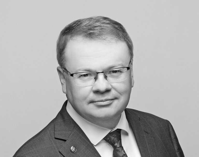 Макаров